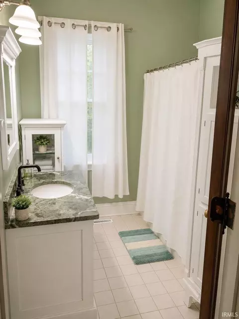 Bath - 803 E 5th St, Fowler, IN 47944 photo 1 of 1
