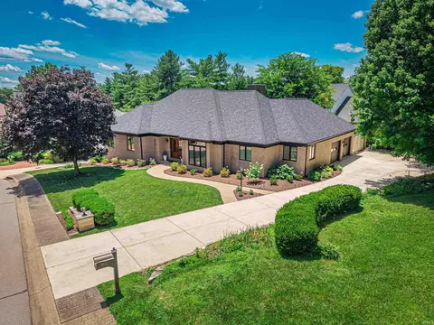 801 Cobblestone Dr, Evansville, IN 47715