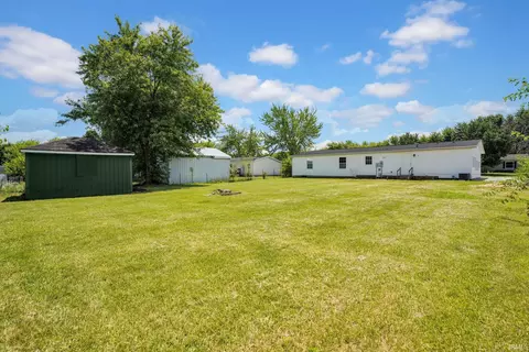 425 Dale St, Mitchell, IN 47446 photo 24