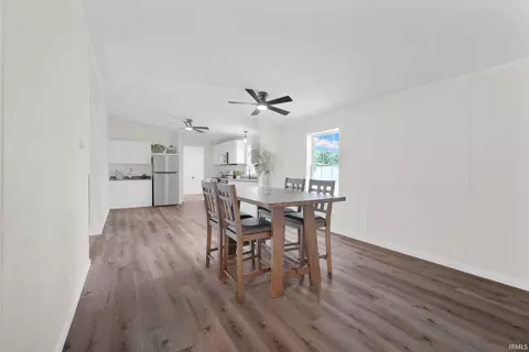 425 Dale St, Mitchell, IN 47446 photo 8