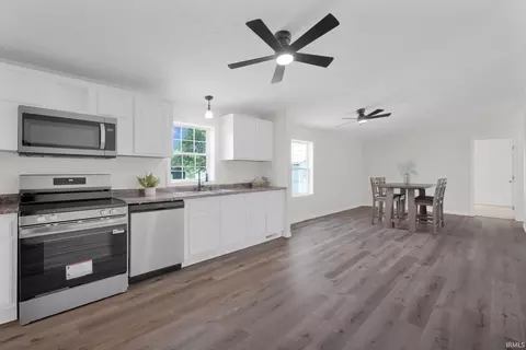 425 Dale St, Mitchell, IN 47446 photo 7