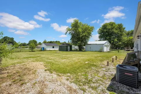 425 Dale St, Mitchell, IN 47446 photo 22