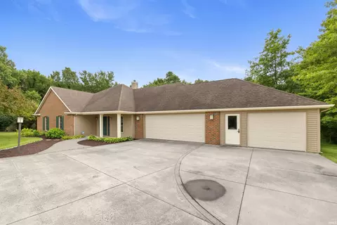 1977 S Kleespie Ct, Columbia City, IN 46725