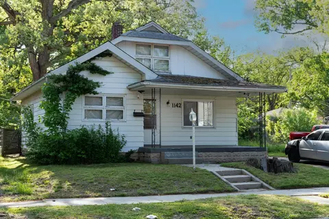 1142 Obrien St, South Bend, IN 46628