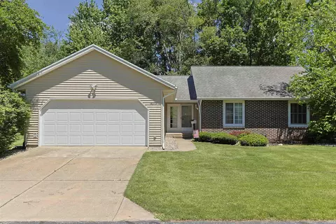 18375 Farm Ln, South Bend, IN 46637