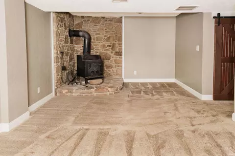 Living - 2955 E Carowinds Ct, Bloomington, IN 47401 photo 5 of 6
