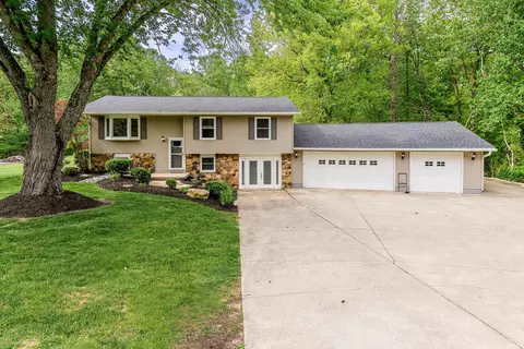 2955 E Carowinds Ct, Bloomington, IN 47401