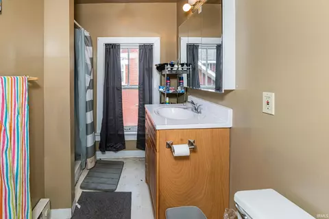 Bath - 402 E 1st St, Bloomington, IN 47401 photo 4 of 5