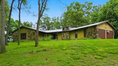 2167 W State Road 14, Rochester, IN 46975