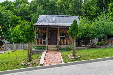 513 S Spring St, French Lick, IN 47432