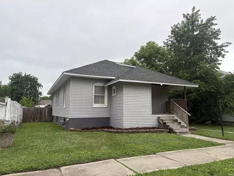 1216 N 12th St, Vincennes, IN 47591