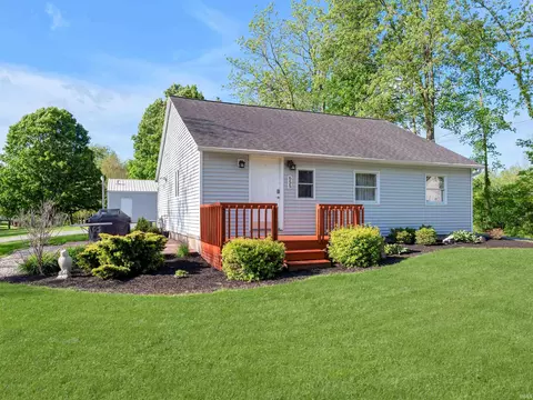 655 Walnut St, Waterloo, IN 46793