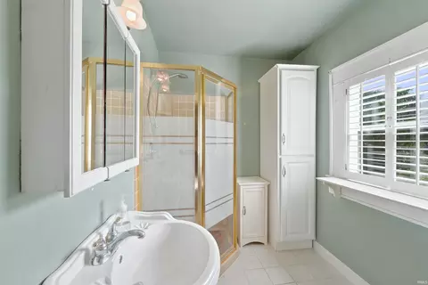 Bath - 8901 E Jackson St, Selma, IN 47383 photo 1 of 2