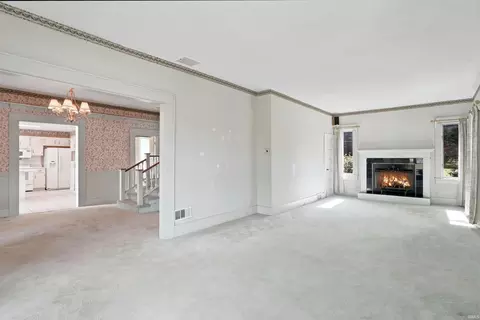 Living - 8901 E Jackson St, Selma, IN 47383 photo 4 of 4