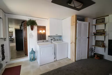 Other - 215 E Commerce St, Dunkirk, IN 47336 photo 2 of 4