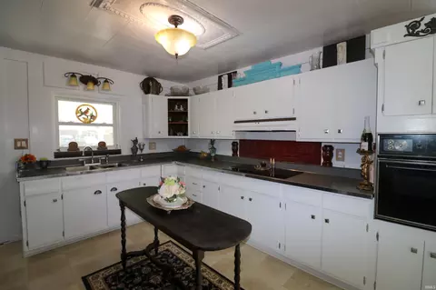 Kitchen - 215 E Commerce St, Dunkirk, IN 47336 photo 1 of 2