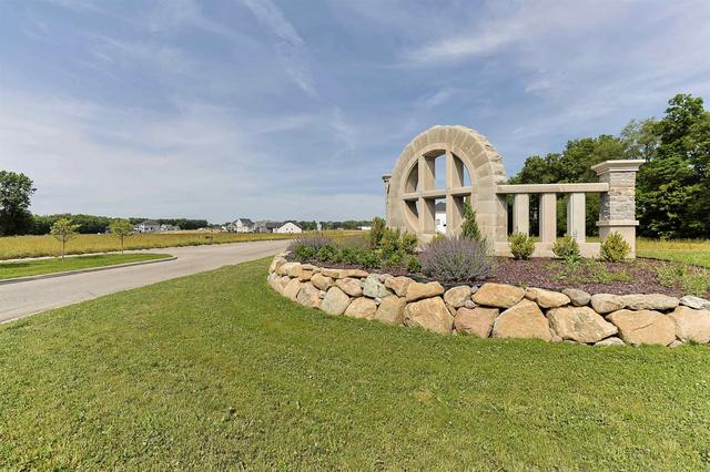 15382 Derry Ln, Granger, IN 46530