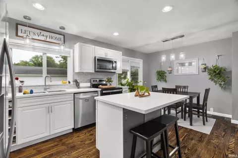 Kitchen - 514 7th St, Covington, IN 47932 photo 5 of 5