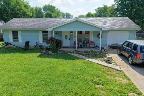 Exterior - 1115 N 9th St, Mitchell, IN 47446 photo 5 of 5