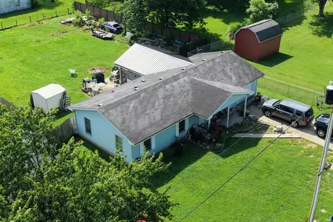 View/Area - 1115 N 9th St, Mitchell, IN 47446 photo 4 of 8