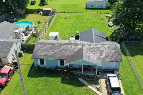 View/Area - 1115 N 9th St, Mitchell, IN 47446 photo 3 of 8