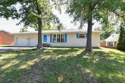 5721 Twickingham Ct, Evansville, IN 47711