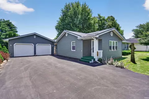 Exterior - 902 N Townline, Lagrange, IN 46761 photo 3 of 10
