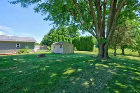 Exterior - 902 N Townline, Lagrange, IN 46761 photo 8 of 10