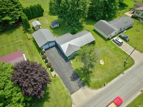 View/Area - 902 N Townline, Lagrange, IN 46761 photo 3 of 3