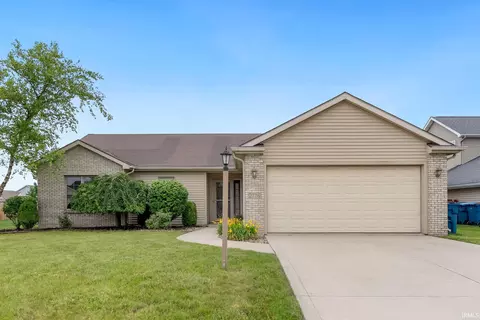 2726 Bearberry Ct, Fort Wayne, IN 46818