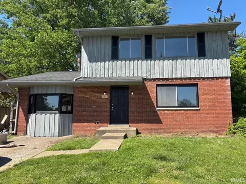 2401 Beech Dr, Evansville, IN 47714