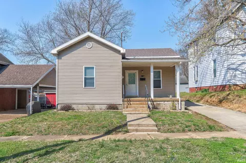 208 N 4th St, Rockport, IN 47635