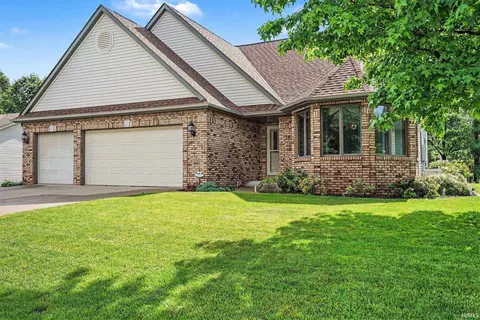 3828 Thornridge Dr, Elkhart, IN 46514