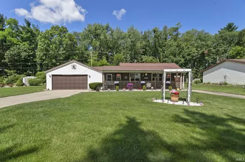 309 N Boles St, Osceola, IN 46561