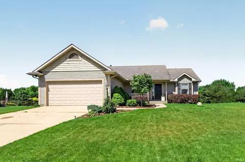 58565 Heather Pointe Dr, Osceola, IN 46561