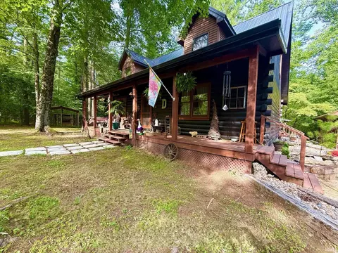8 Spice Valley Ct, Mitchell, IN 47446