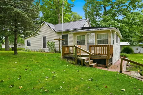 267 Ems T26 Ln, Leesburg, IN 46538