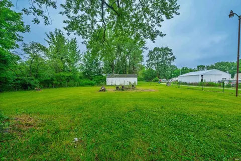 Exterior - 2801 E 29th St, Muncie, IN 47302 photo 10 of 12