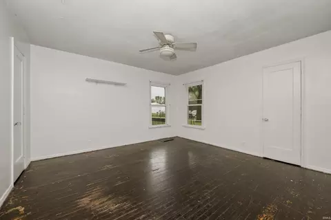Bedroom - 2801 E 29th St, Muncie, IN 47302 photo 1 of 7