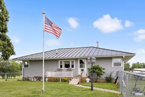 1279 E Union City Pike, Winchester, IN 47394