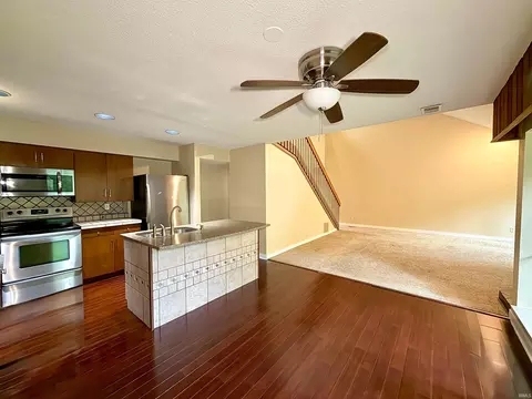 9451 S Pointe Lasalles Dr #63, Bloomington, IN 47401