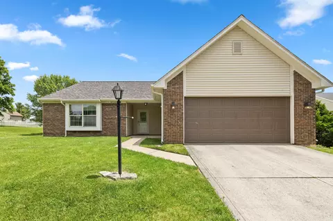 8730 Snowgoose Ln, Fort Wayne, IN 46825