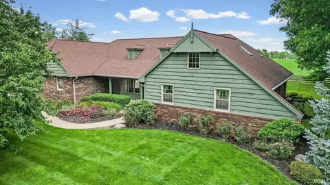 329 N Manor Dr, Williamsport, IN 47993