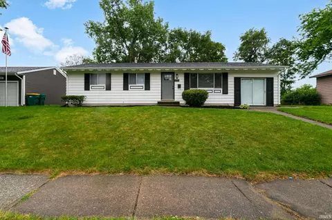 749 E 11th St, Mishawaka, IN 46544