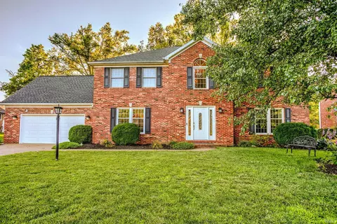 4311 Stonegarden Ln, Newburgh, IN 47630