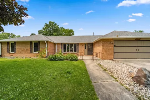 12610 W Arrowhead Dr, Daleville, IN 47334