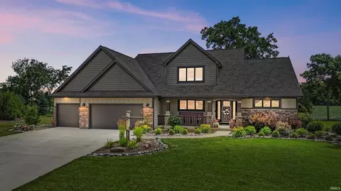 18736 Roselle Cv, Auburn, IN 46706