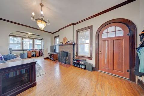 Entry Way - 310 E 5th St, Jasper, IN 47546 photo 1 of 5