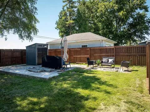 1015 S Main St, Dunkirk, IN 47336 photo 6
