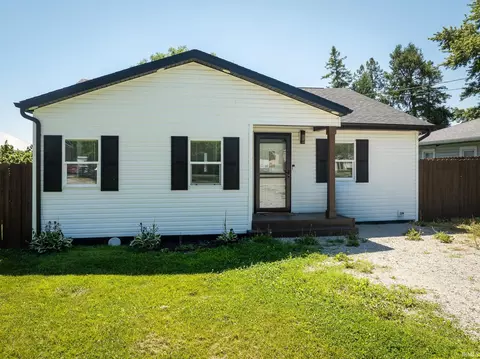 1015 S Main St, Dunkirk, IN 47336 photo 2